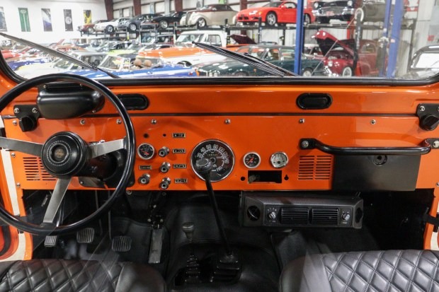 Jeep CJ-10 Interior