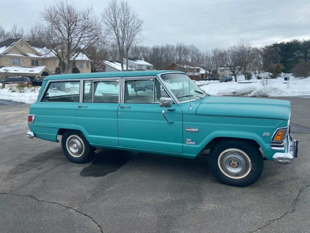 Jeep Wagoneer