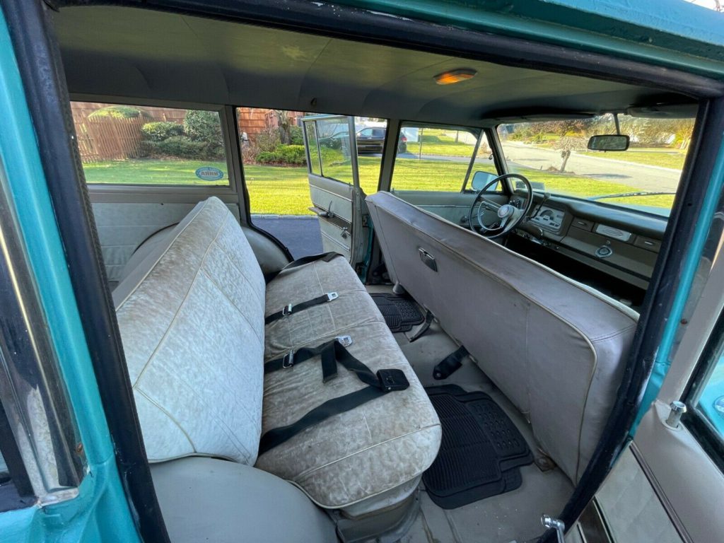 Jeep Wagoneer Interior