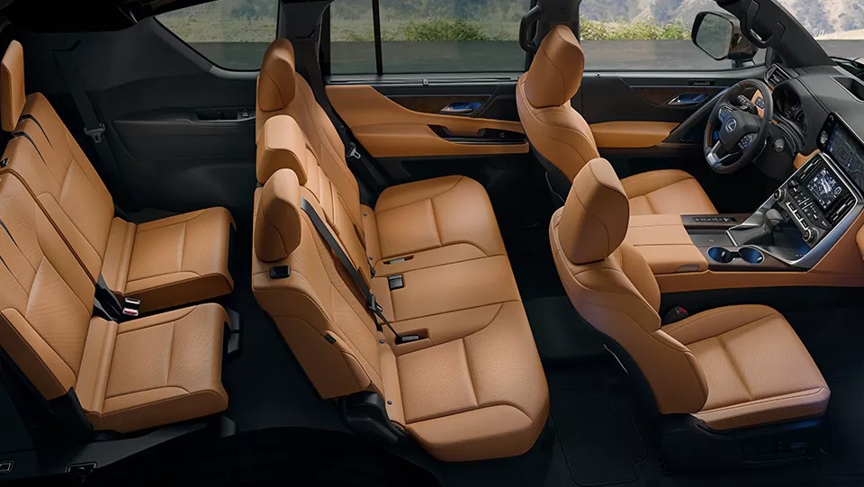 Lexus LX (Interior)