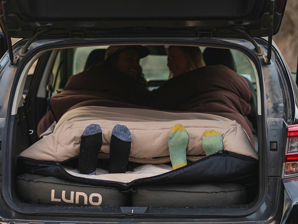 Luno Car Sleeping Blanket
