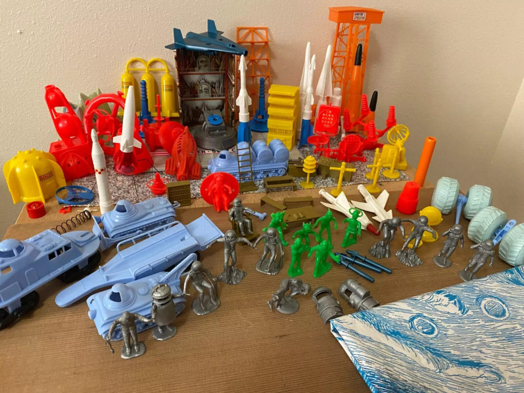 Marx Moon Space Station