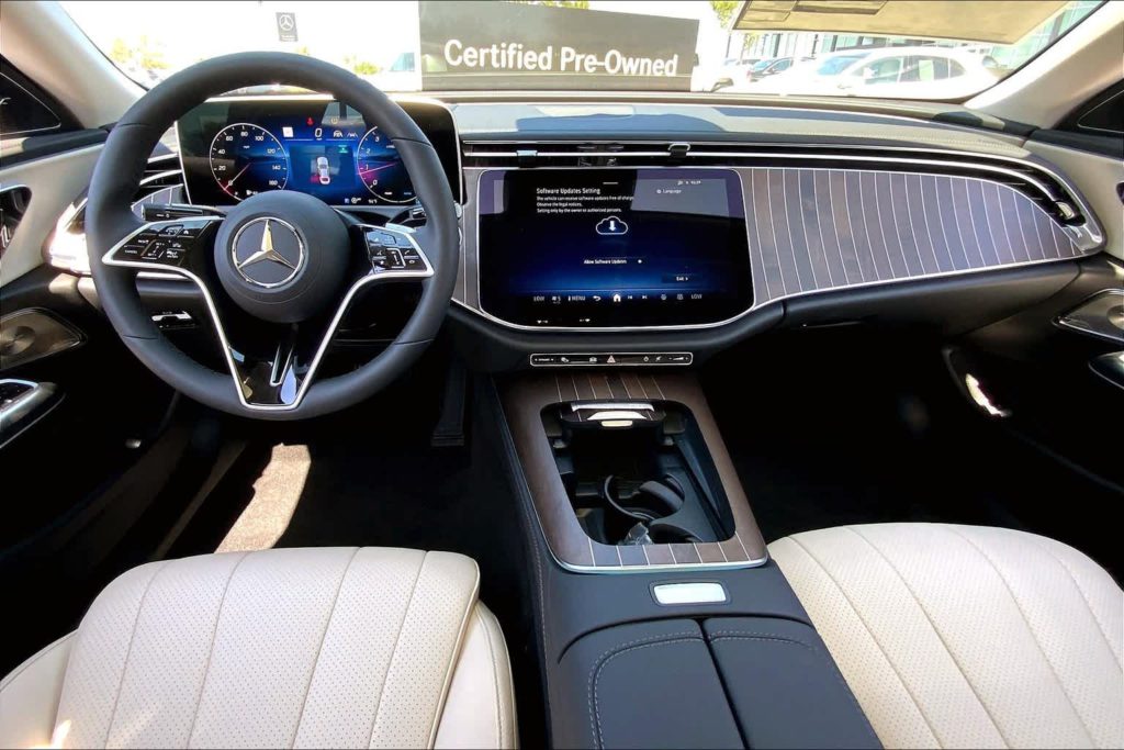 Mercedes-Benz E-Class Interior