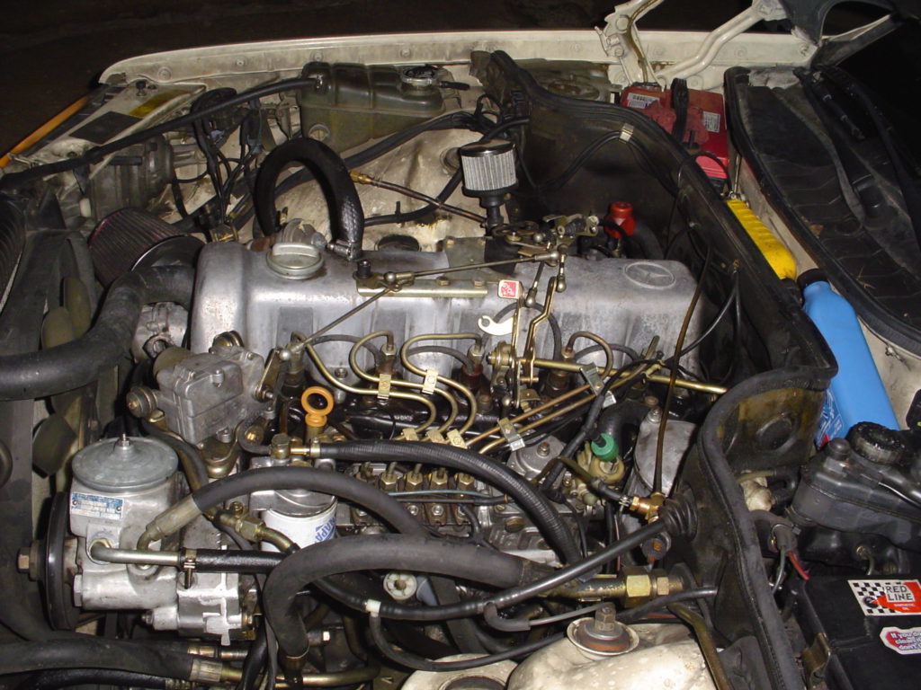 Mercedes-Benz OM617 Engine
