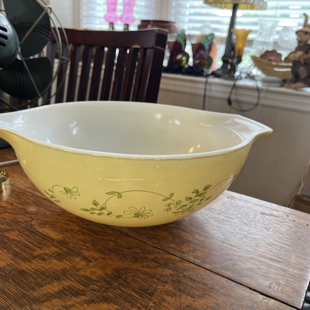 Pyrex Mixing Bowls