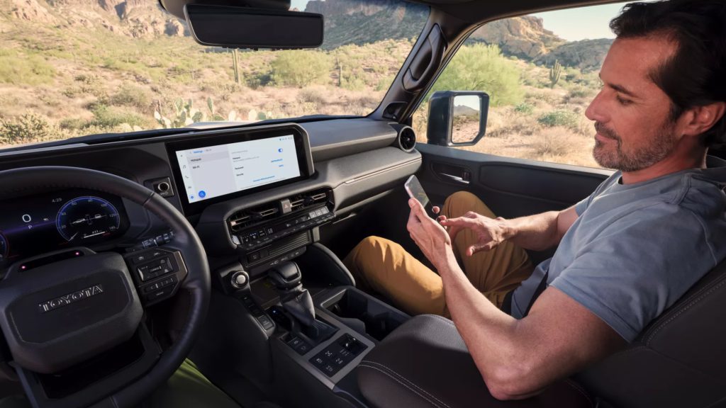 Toyota Land Cruiser (Interior)