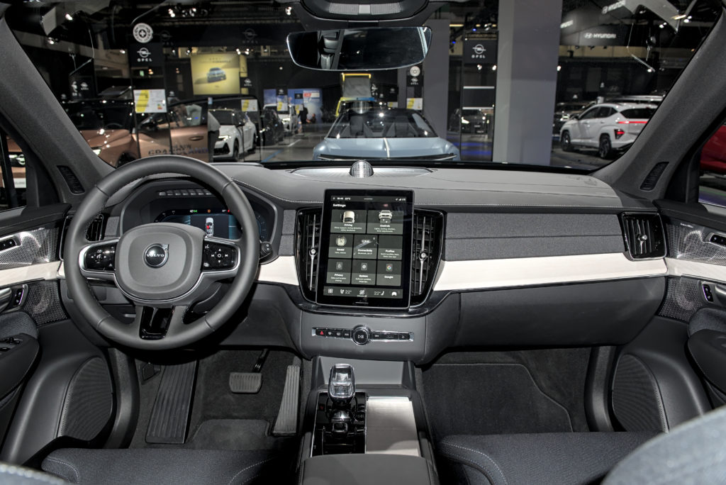 Volvo XC90 (Interior)